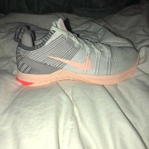 Brand new nike metcons 3 flynit